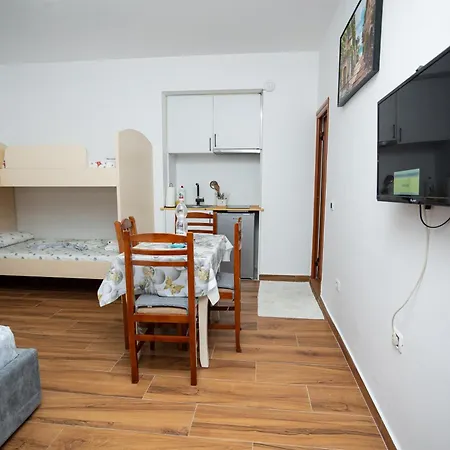 El&en Dream Holidays Apartment *